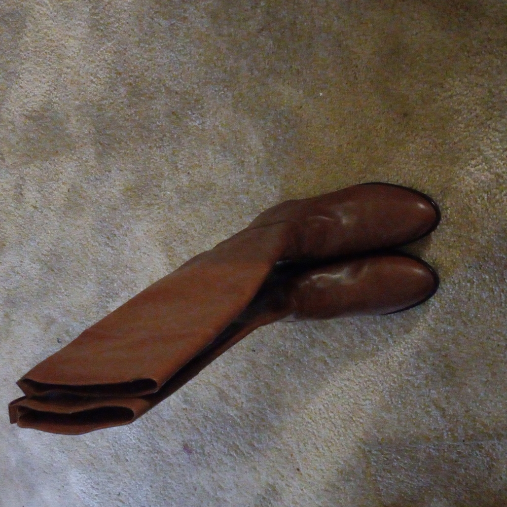 Women's Leather Riding Boots. New. Sze 9